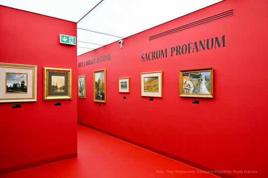 12_umk_5681.jpg-Duda-Gracz, malarstwo, wystawa, NCK, Agata, obrazy, styczeń, 2023