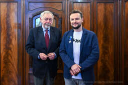 Wojtyca, Łukasz, Honoris, Gratia, Ekipa, Holding, Majchrowski, pomoc, zbiórka, wręczenie