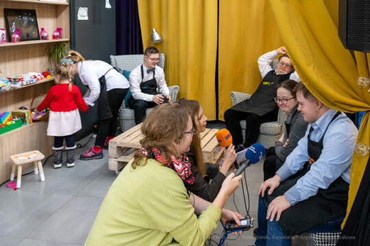 umk_9283.jpg-Down, Zespół Downa, kawiarnia, otwarcie, Społeczna, Kaffka, Majchrowski, 2023