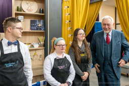 umk_9379.jpg-Down, Zespół Downa, kawiarnia, otwarcie, Społeczna, Kaffka, Majchrowski, 2023