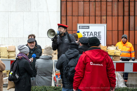umk_0932.jpg-MPO, Asocjacja, Promotorów, Radosnego, Ptaka, budki, karmniki, akcja Kraków, 2023
