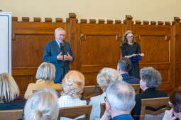 umk_1904.jpg-emeryci, rada, seniorzy, Majchrowski, posiedzenie, Rada Seniorów