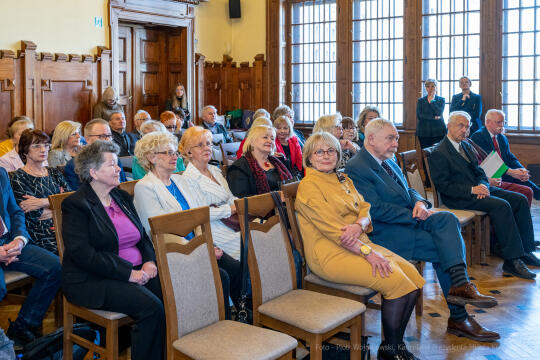 umk_1923.jpg-emeryci, rada, seniorzy, Majchrowski, posiedzenie, Rada Seniorów