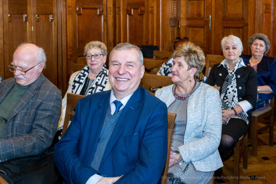 umk_1928.jpg-emeryci, rada, seniorzy, Majchrowski, posiedzenie, Rada Seniorów