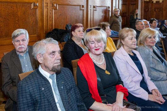 umk_1932.jpg-emeryci, rada, seniorzy, Majchrowski, posiedzenie, Rada Seniorów