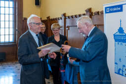 umk_1965.jpg-emeryci, rada, seniorzy, Majchrowski, posiedzenie, Rada Seniorów