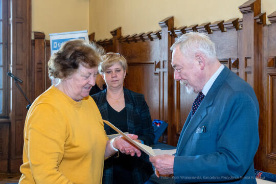 umk_1995.jpg-emeryci, rada, seniorzy, Majchrowski, posiedzenie, Rada Seniorów