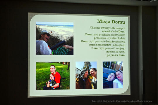 umk_8686.jpg-DPS, Łanowa 43, Honoris Gratia, podziękowanie, Wąsowicz, Majchrowski, Kraków, 2023