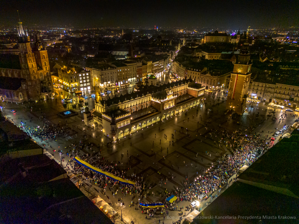 bs-230218-jg1_230218_dji_0348.jpg-UA, Ukraina, Rocznica  Autor: B. Świerzowski
