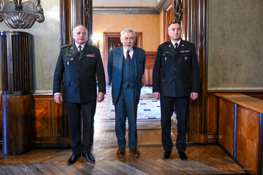 umk_4832.jpg-straż, pożarna, Majchrowski, narada, komndaci, Fryczek, strażacy, hejnał