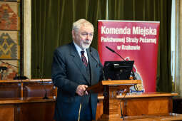 umk_4997.jpg-straż, pożarna, Majchrowski, narada, komndaci, Fryczek, strażacy, hejnał