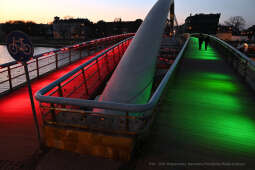 umk_5102.jpg-Meksyk, kładka, Bernatka, oświetlenie, barwy, narodowe, Kraków