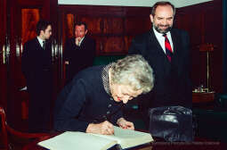 Szymborska, Wisława, poetka, rocznica, honorowe, obywatelstwo, Krakowa, Lassota