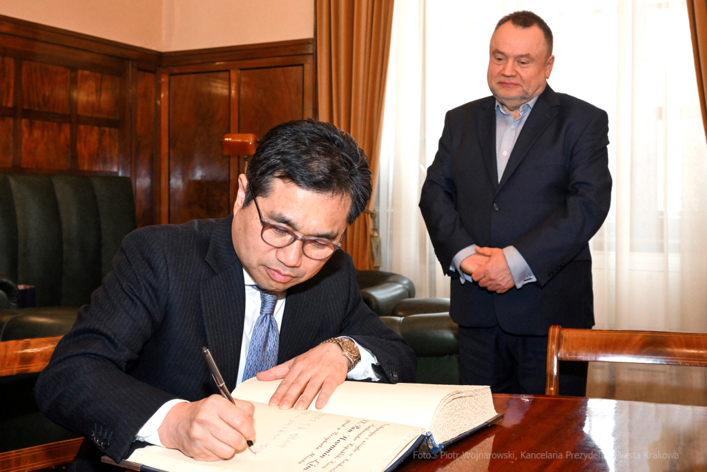 umk_7963.jpg-Korea, Korei, ambasador, wizyta, 2023, Kulig, Hoonmin, Lim  Autor: P. Wojnarowski