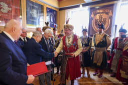 bs-230318-img_0213.jpg-Medale, Majchrowski