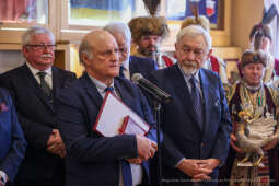 bs-230318-img_0289.jpg-Medale, Majchrowski