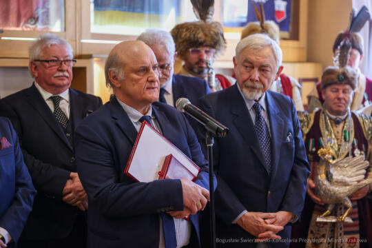 bs-230318-img_0289.jpg-Medale, Majchrowski