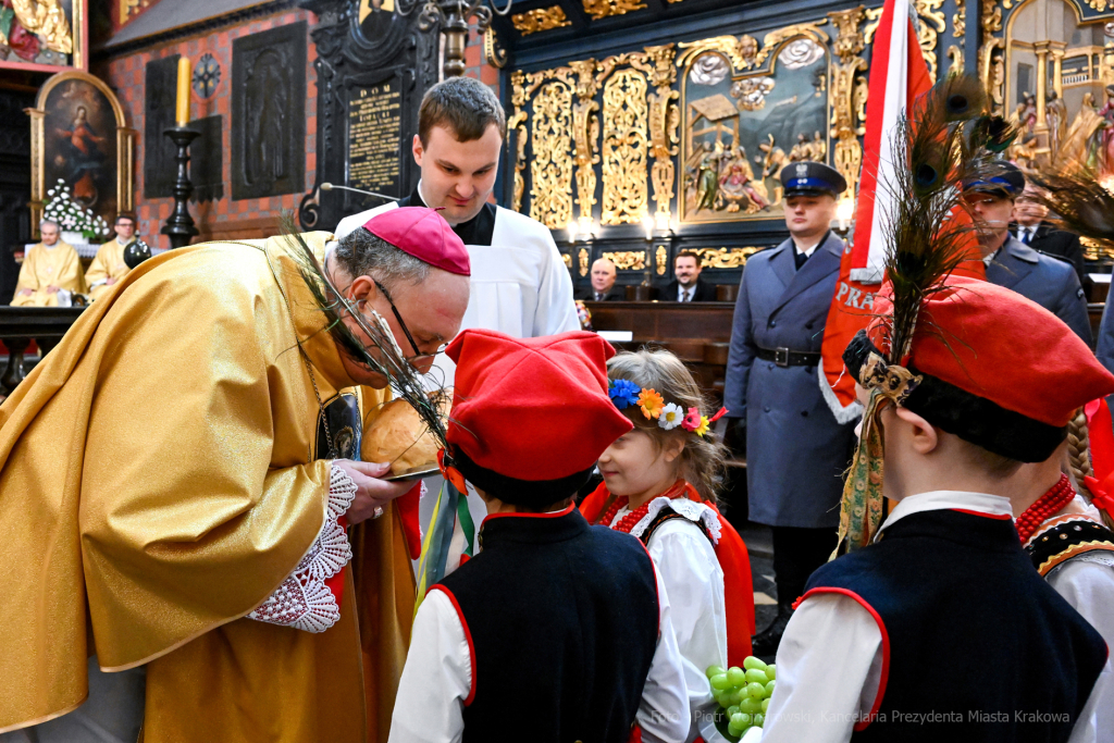 msza, św, Józef, za miasto, Raś, poczty, sztandary, Migdał, Drewnicki, dzieci, ołtarz, Wita Stw  Autor: P. Wojnarowski