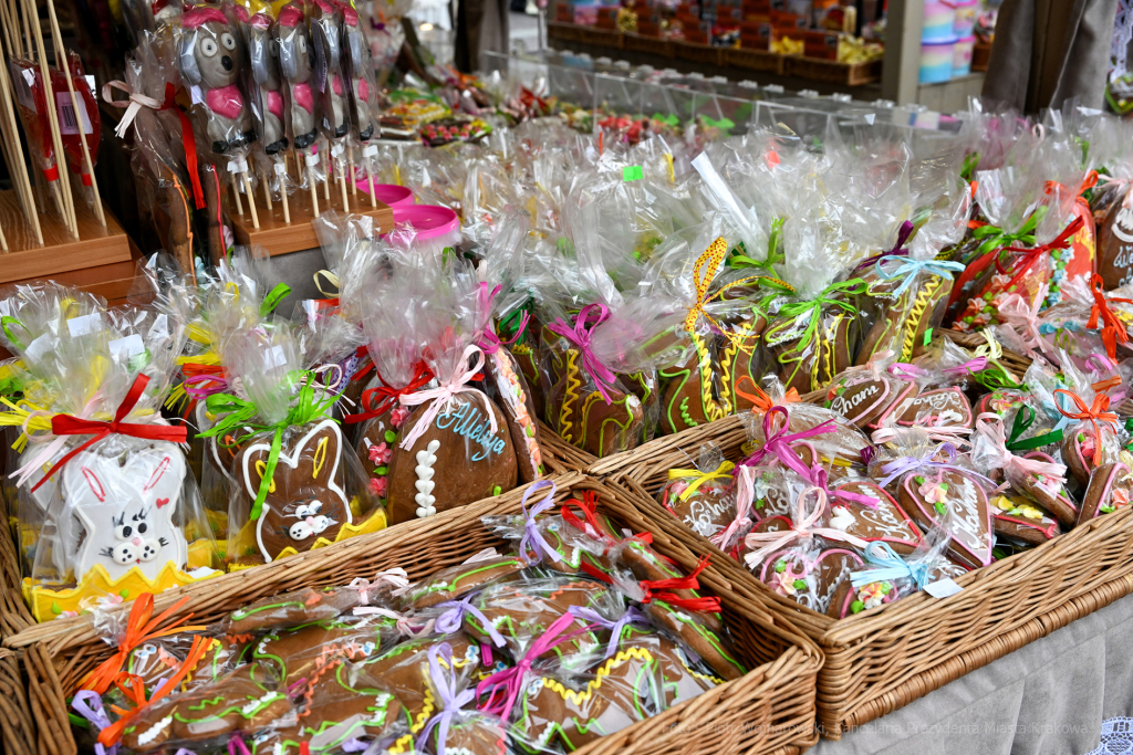 Św, Józef, patron, kramy, jarmark, Mały Rynek, kiermasz, cukierki, gril, krakowiacy, 2023  Autor: P. Wojnarowski