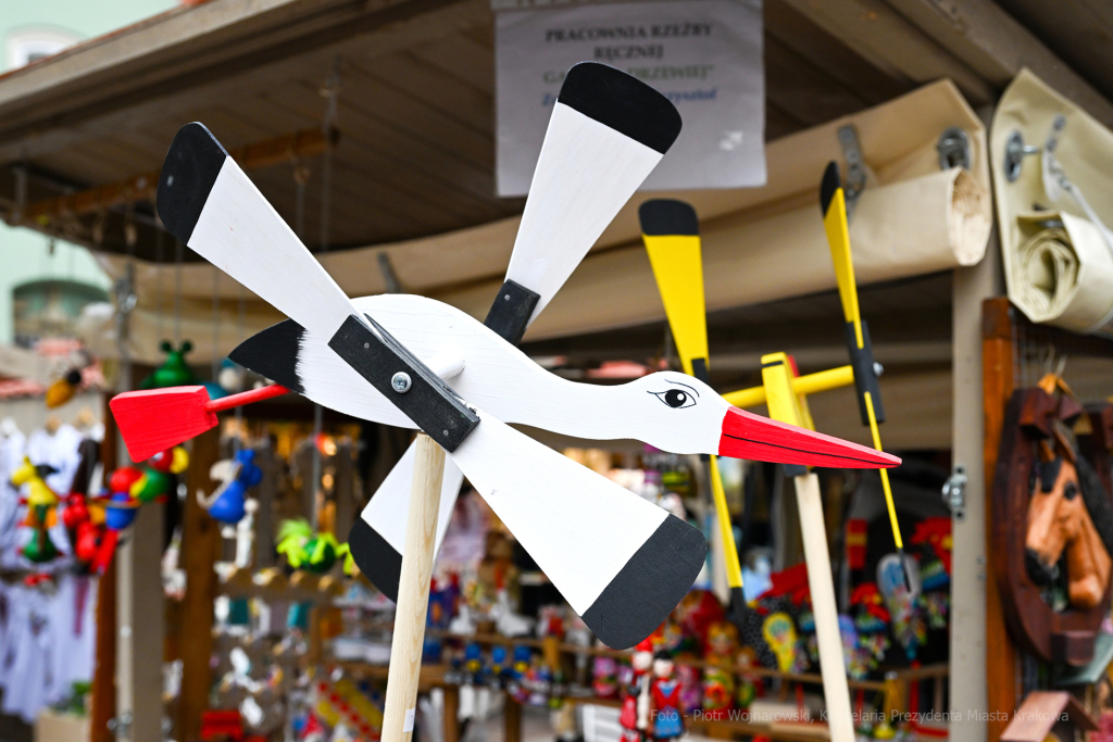 Św, Józef, patron, kramy, jarmark, Mały Rynek, kiermasz, cukierki, gril, krakowiacy, 2023  Autor: P. Wojnarowski