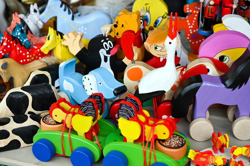 Św, Józef, patron, kramy, jarmark, Mały Rynek, kiermasz, cukierki, gril, krakowiacy, 2023  Autor: P. Wojnarowski