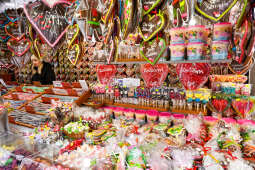 Św, Józef, patron, kramy, jarmark, Mały Rynek, kiermasz, cukierki, gril, krakowiacy, 2023