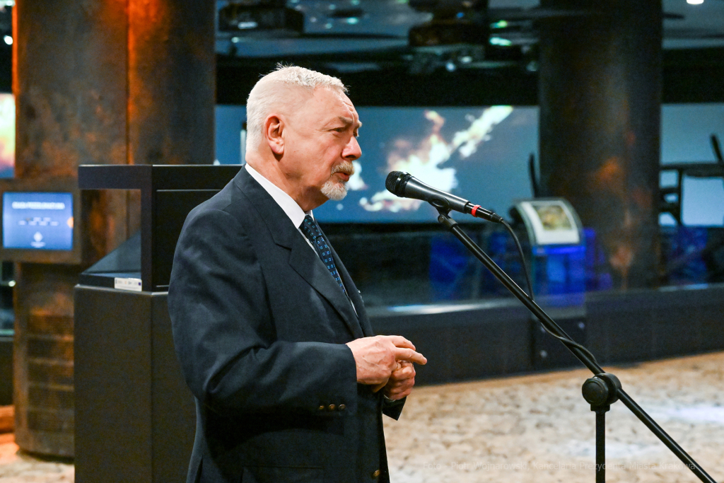 umk_0874.jpg-profesorzy, nowi, podziemia, rynku, Majchrowski, spotkanie, nowomianowani, 2023  Autor: P. Wojnarowski