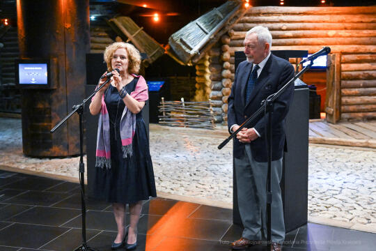 umk_0910.jpg-profesorzy, nowi, podziemia, rynku, Majchrowski, spotkanie, nowomianowani, 2023