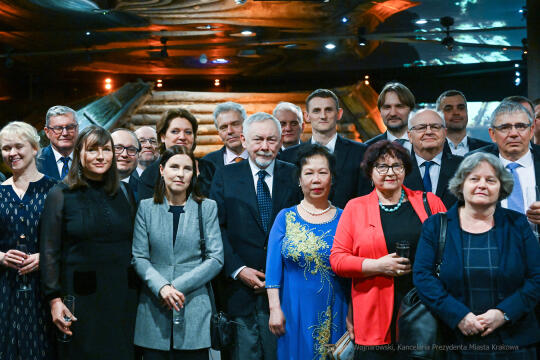 umk_0988.jpg-profesorzy, nowi, podziemia, rynku, Majchrowski, spotkanie, nowomianowani, 2023