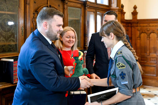 Ośmiu wspaniałych, młodzież, wolontariusze, nastolatki, konkurs, nagrody, Domańska, Drewnicki, 