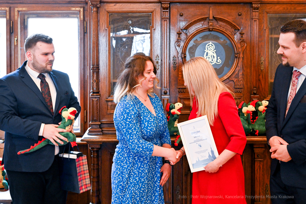 Ośmiu wspaniałych, młodzież, wolontariusze, nastolatki, konkurs, nagrody, Domańska, Drewnicki,   Autor: P. Wojnarowski