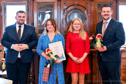 Ośmiu wspaniałych, młodzież, wolontariusze, nastolatki, konkurs, nagrody, Domańska, Drewnicki, 