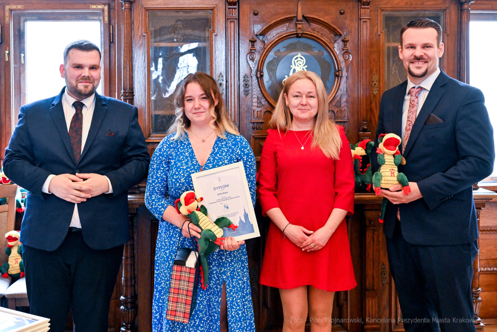 Ośmiu wspaniałych, młodzież, wolontariusze, nastolatki, konkurs, nagrody, Domańska, Drewnicki,   Autor: P. Wojnarowski