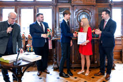 Ośmiu wspaniałych, młodzież, wolontariusze, nastolatki, konkurs, nagrody, Domańska, Drewnicki, 