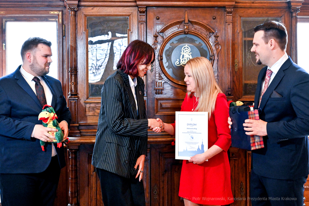 Ośmiu wspaniałych, młodzież, wolontariusze, nastolatki, konkurs, nagrody, Domańska, Drewnicki,   Autor: P. Wojnarowski