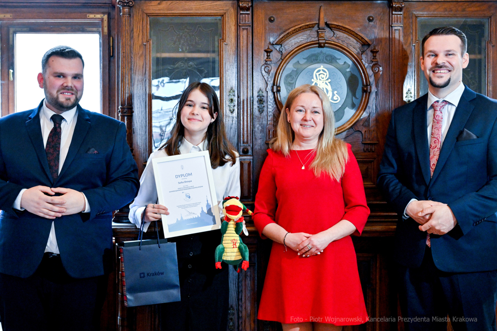 Ośmiu wspaniałych, młodzież, wolontariusze, nastolatki, konkurs, nagrody, Domańska, Drewnicki,   Autor: P. Wojnarowski