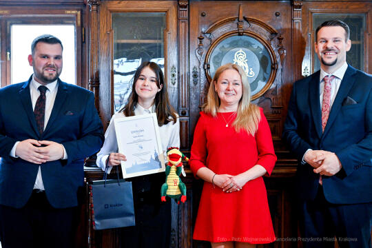 Ośmiu wspaniałych, młodzież, wolontariusze, nastolatki, konkurs, nagrody, Domańska, Drewnicki, 