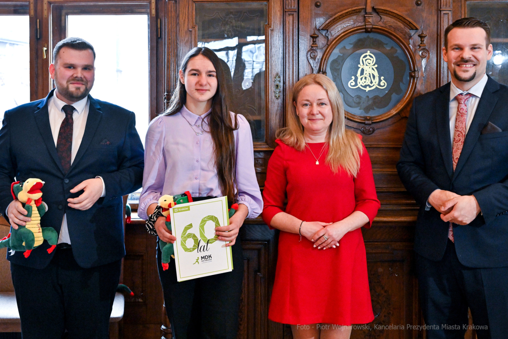 Ośmiu wspaniałych, młodzież, wolontariusze, nastolatki, konkurs, nagrody, Domańska, Drewnicki,   Autor: P. Wojnarowski