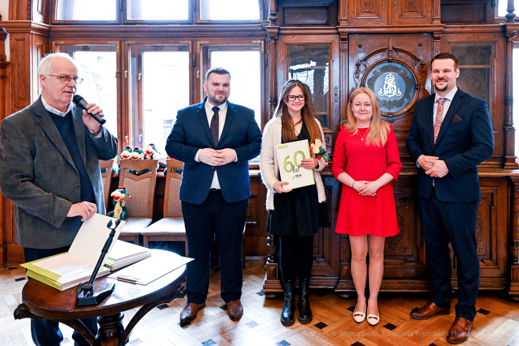 Ośmiu wspaniałych, młodzież, wolontariusze, nastolatki, konkurs, nagrody, Domańska, Drewnicki,   Autor: P. Wojnarowski