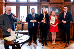 Ośmiu wspaniałych, młodzież, wolontariusze, nastolatki, konkurs, nagrody, Domańska, Drewnicki, 