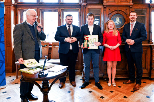 Ośmiu wspaniałych, młodzież, wolontariusze, nastolatki, konkurs, nagrody, Domańska, Drewnicki, 