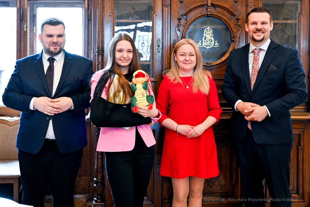 Ośmiu wspaniałych, młodzież, wolontariusze, nastolatki, konkurs, nagrody, Domańska, Drewnicki,   Autor: P. Wojnarowski