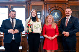 Ośmiu wspaniałych, młodzież, wolontariusze, nastolatki, konkurs, nagrody, Domańska, Drewnicki, 