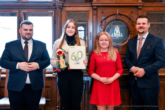 Ośmiu wspaniałych, młodzież, wolontariusze, nastolatki, konkurs, nagrody, Domańska, Drewnicki, 