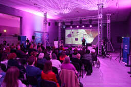 umk_8446.jpg-kobiety, nagroda, Bujwidowej, Bujwidowa, Nina, Gabryś, Majchrowski, MOCAK