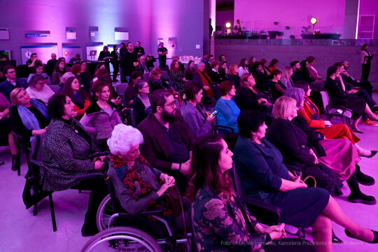 umk_8581.jpg-kobiety, nagroda, Bujwidowej, Bujwidowa, Nina, Gabryś, Majchrowski, MOCAK