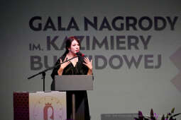 umk_8645.jpg-kobiety, nagroda, Bujwidowej, Bujwidowa, Nina, Gabryś, Majchrowski, MOCAK