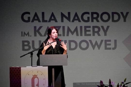 umk_8645.jpg-kobiety, nagroda, Bujwidowej, Bujwidowa, Nina, Gabryś, Majchrowski, MOCAK