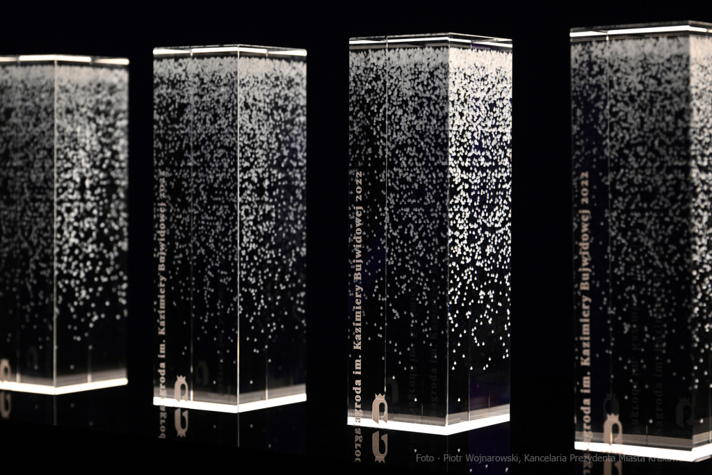 umk_8692.jpg-kobiety, nagroda, Bujwidowej, Bujwidowa, Nina, Gabryś, Majchrowski, MOCAK  Autor: P. Wojnarowski