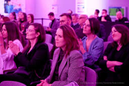 umk_8793.jpg-kobiety, nagroda, Bujwidowej, Bujwidowa, Nina, Gabryś, Majchrowski, MOCAK